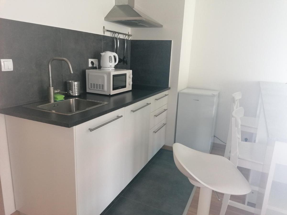 Brand New One Bedroom Apartment #54 In Brand New Building With Free Parking Praga Exterior foto