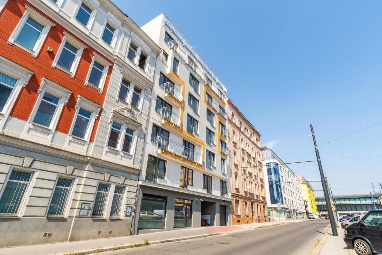 Brand New One Bedroom Apartment #54 In Brand New Building With Free Parking Praga Exterior foto